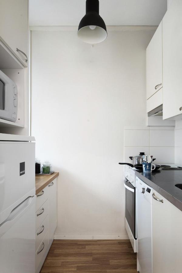 Trendy Nordic Studio By Tram Stop เฮลซิงกิ ภายนอก รูปภาพ